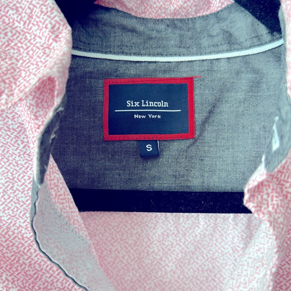 Six Lincoln. Short sleeve button down. Excellent condition. - Picture 2 of 3